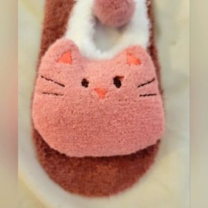 Toddler Kitty Slipper-Socks!